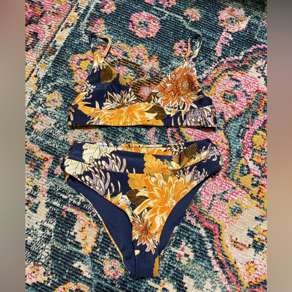 Roxy Bikini - image 1